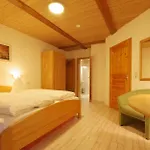 Land-gut-hotel Raeuber Lippoldskrug 알펠드