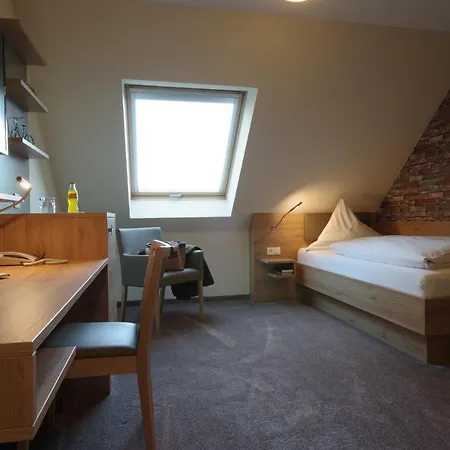 Land-gut-hotel Raeuber Lippoldskrug