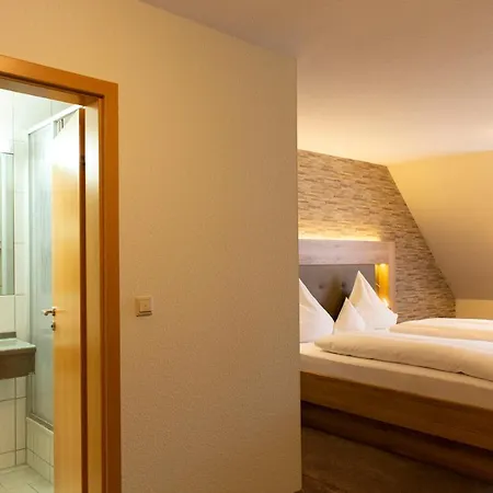 Land-gut-hotel Raeuber Lippoldskrug ホテル アールフェルト
