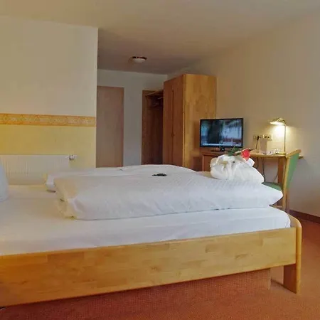 Hotel Land-gut-hotel Raeuber Lippoldskrug Alfeld (Lower-Saxony)