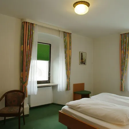 Land-gut-hotel Raeuber Lippoldskrug Hotel 3*