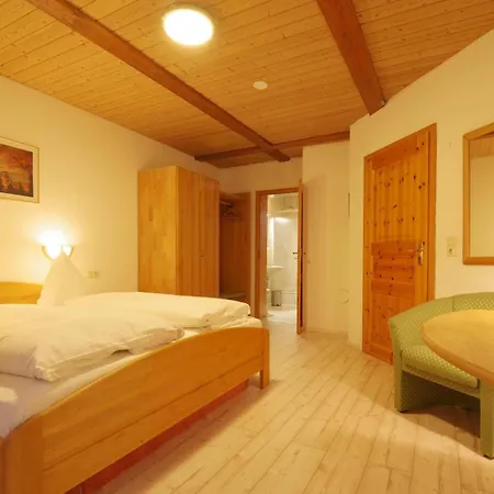 Land-gut-hotel Raeuber Lippoldskrug Alfeld (Lower-Saxony)