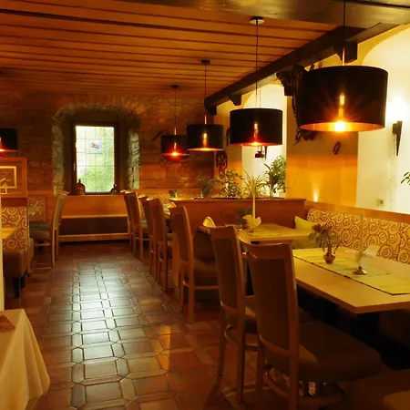 Land-gut-hotel Raeuber Lippoldskrug 3* Άλφελντ