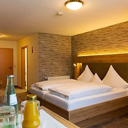 Land-gut-hotel Raeuber Lippoldskrug Hotel 3*