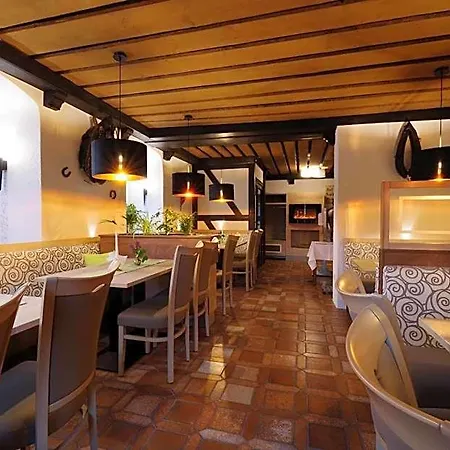 Land-gut-hotel Raeuber Lippoldskrug 3*