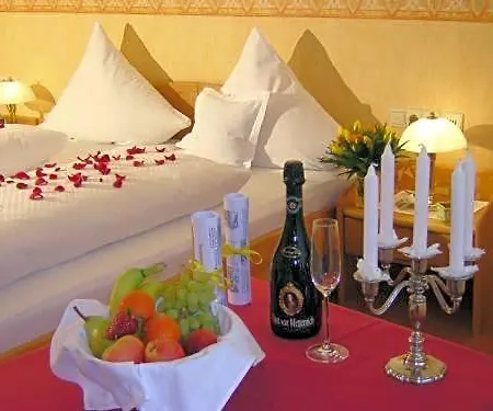 Hotel Land-gut-hotel Raeuber Lippoldskrug Alfeld (Lower-Saxony)
