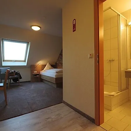Hotel Land-gut-hotel Raeuber Lippoldskrug